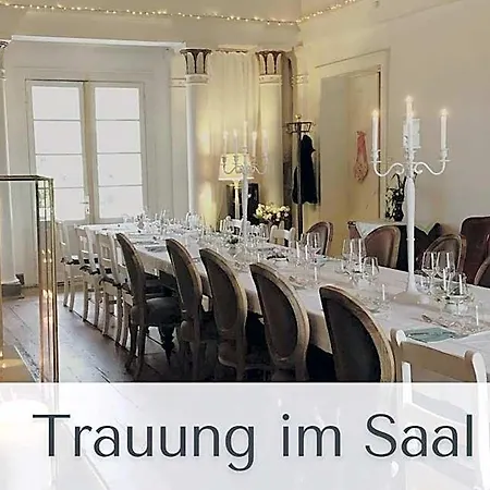 Gutshaus Volzrade & In Elbnaehe Hotel Lubtheen